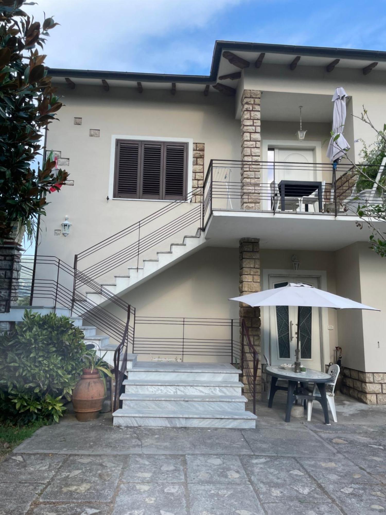 Casa Vacanze “Bouganville” Loc Avane Pisa Vecchiano Zewnętrze zdjęcie